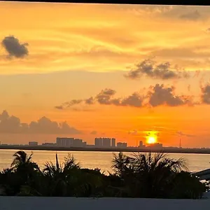 Apartment Dream Penthouse With Private Rooftop And Amazing Views, Cancun